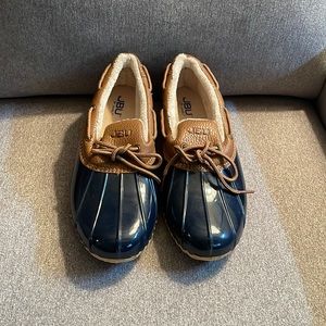 NWOT Waterproof Shoe